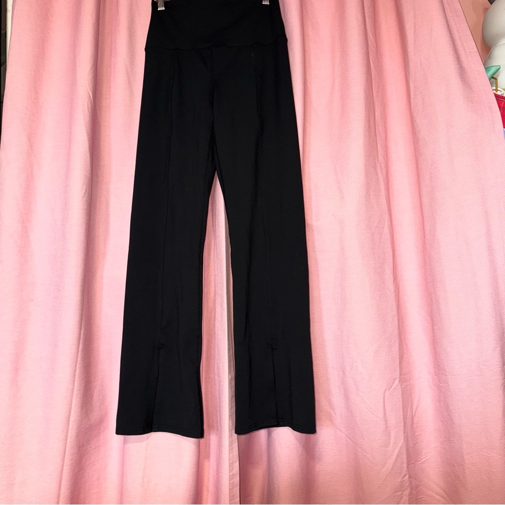 Zobha Black Yoga Flare Pants